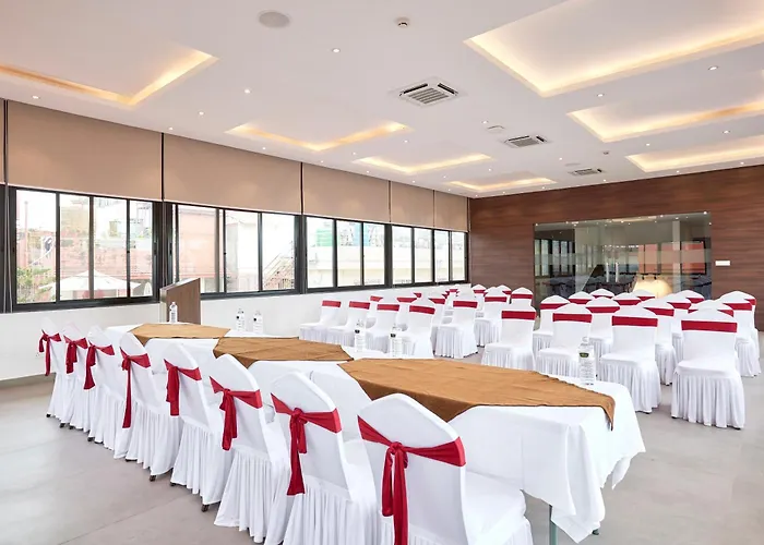 ホテル Kantipur Village 4*